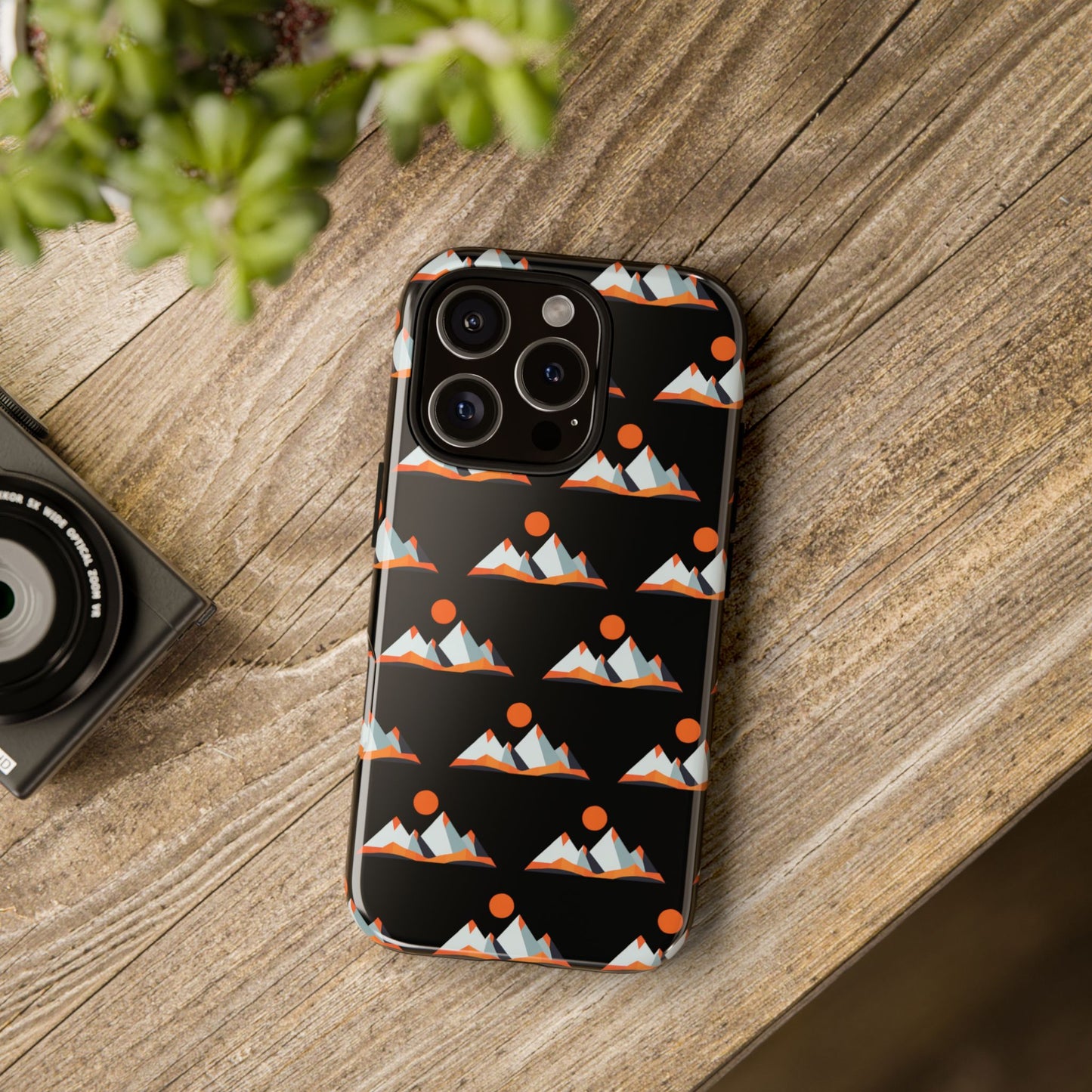 Geometrik Dağ ve Güneş – Minimalist Sanat Telefon Kılıfı